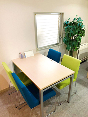 入学相談スペースです。見学など、お待ちしております！